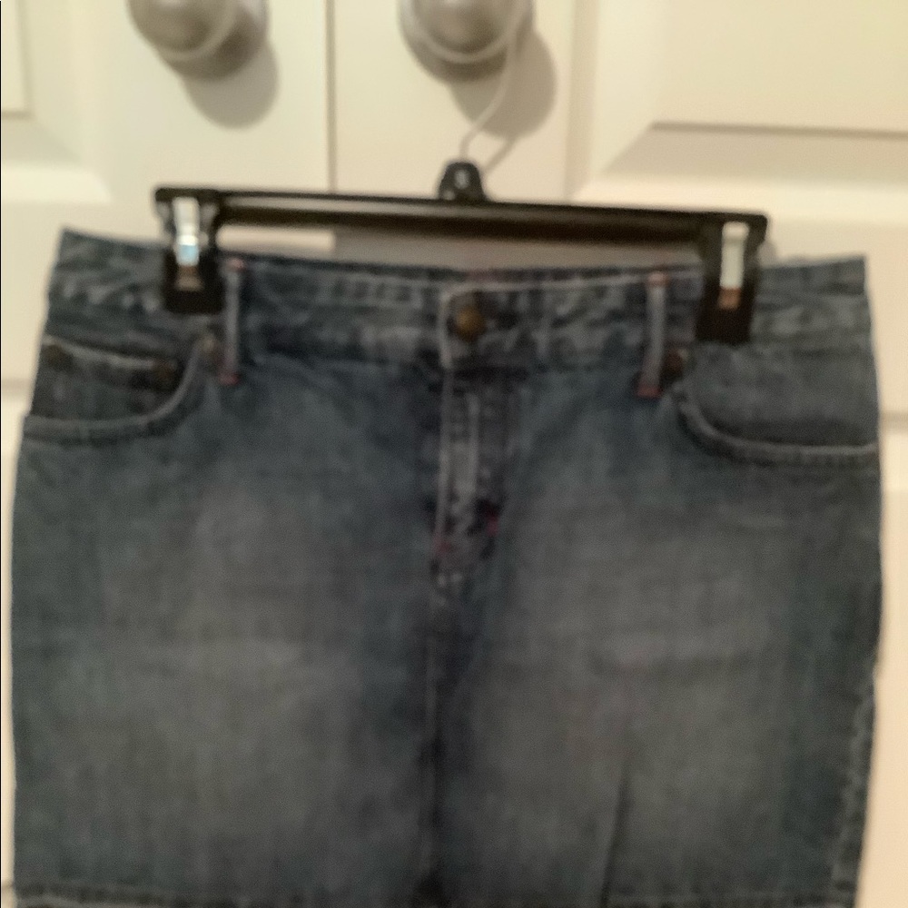 Short denim skirt